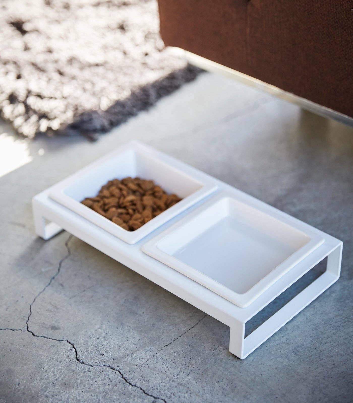 Yamazaki Home Tower Pet Food Bowl - Short