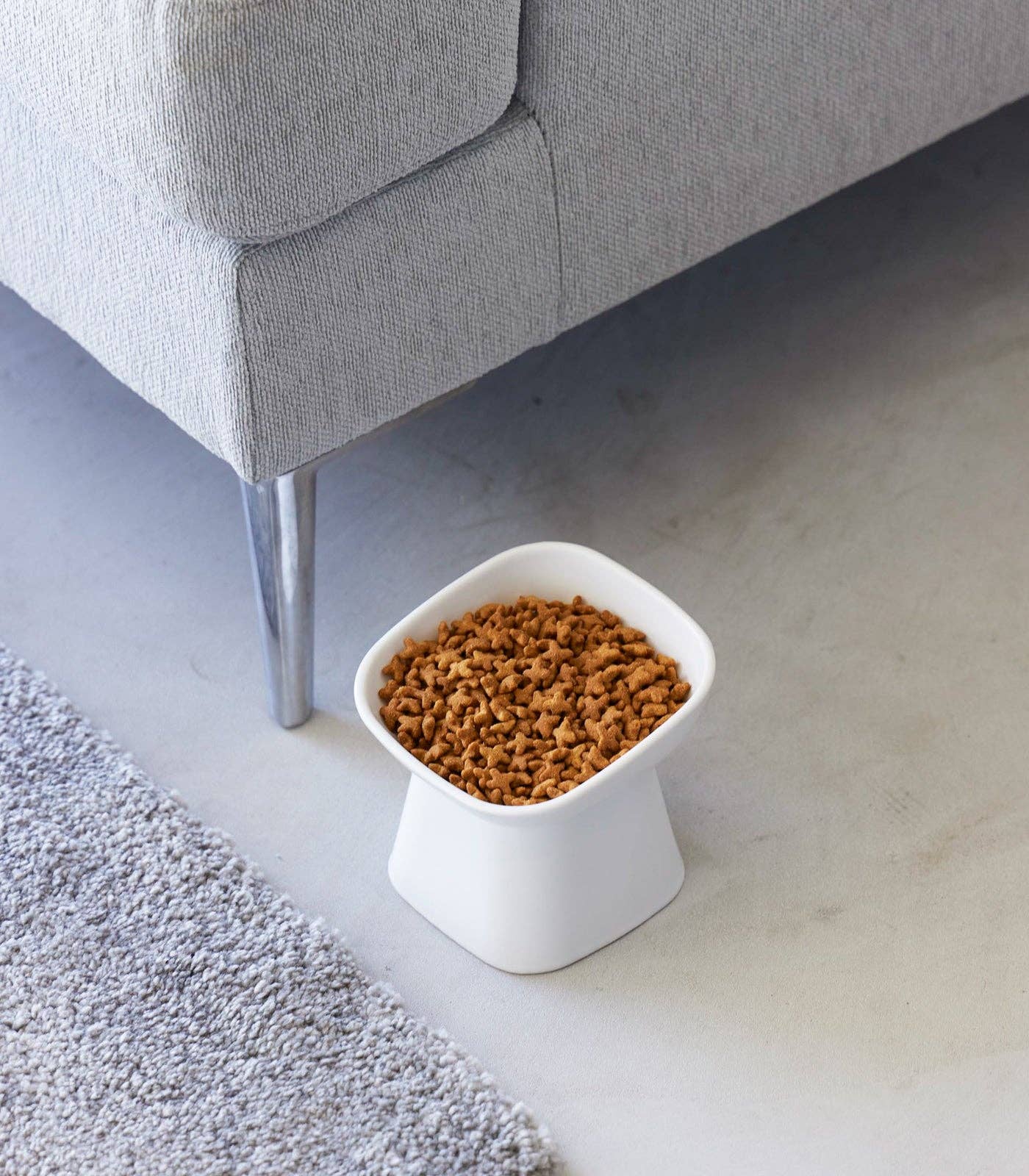 Yamazaki Home - Tilted Pet Food Bowl